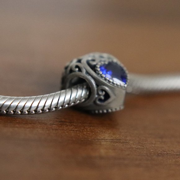 Forever Queen Silver Heart with Blue Birthstone Charm for Snake Chain Bracelet - Picture 4 of 7